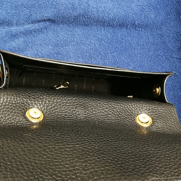 Michael Kors Black Crossbody Camera Bag Leather - Picture 7 of 12